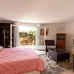 Tulipanes By Interhome Dénia
